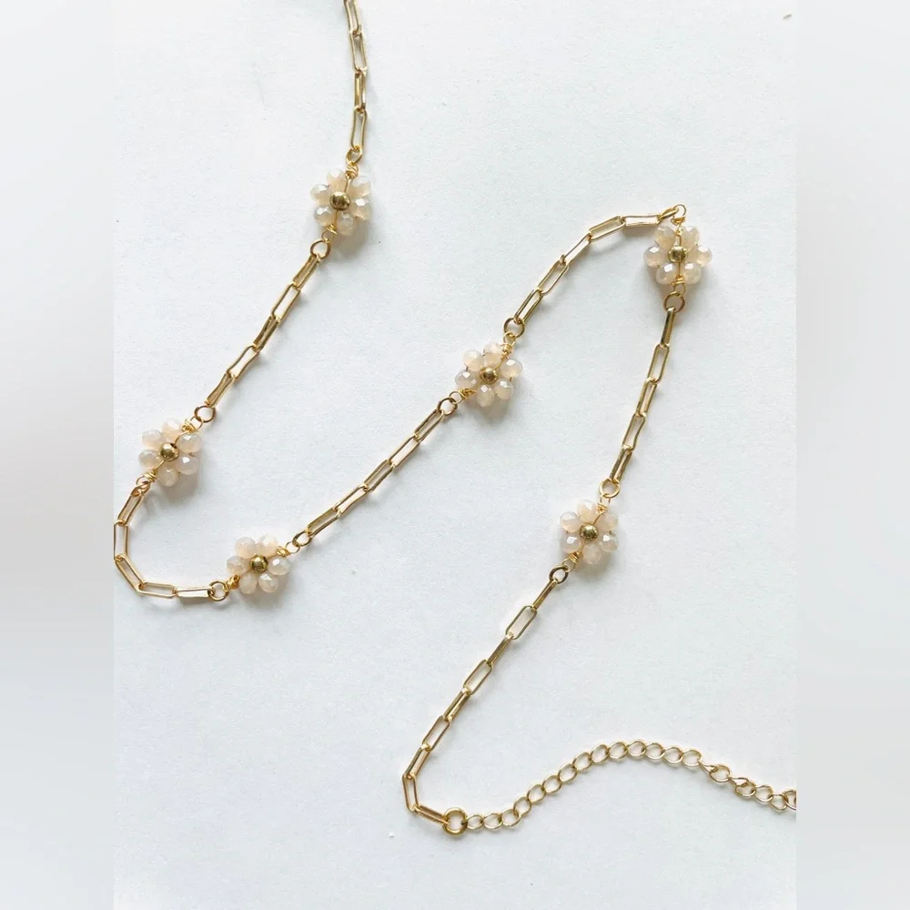 Minimalist gold tone with Czech glass beads - Picture 5 of 5